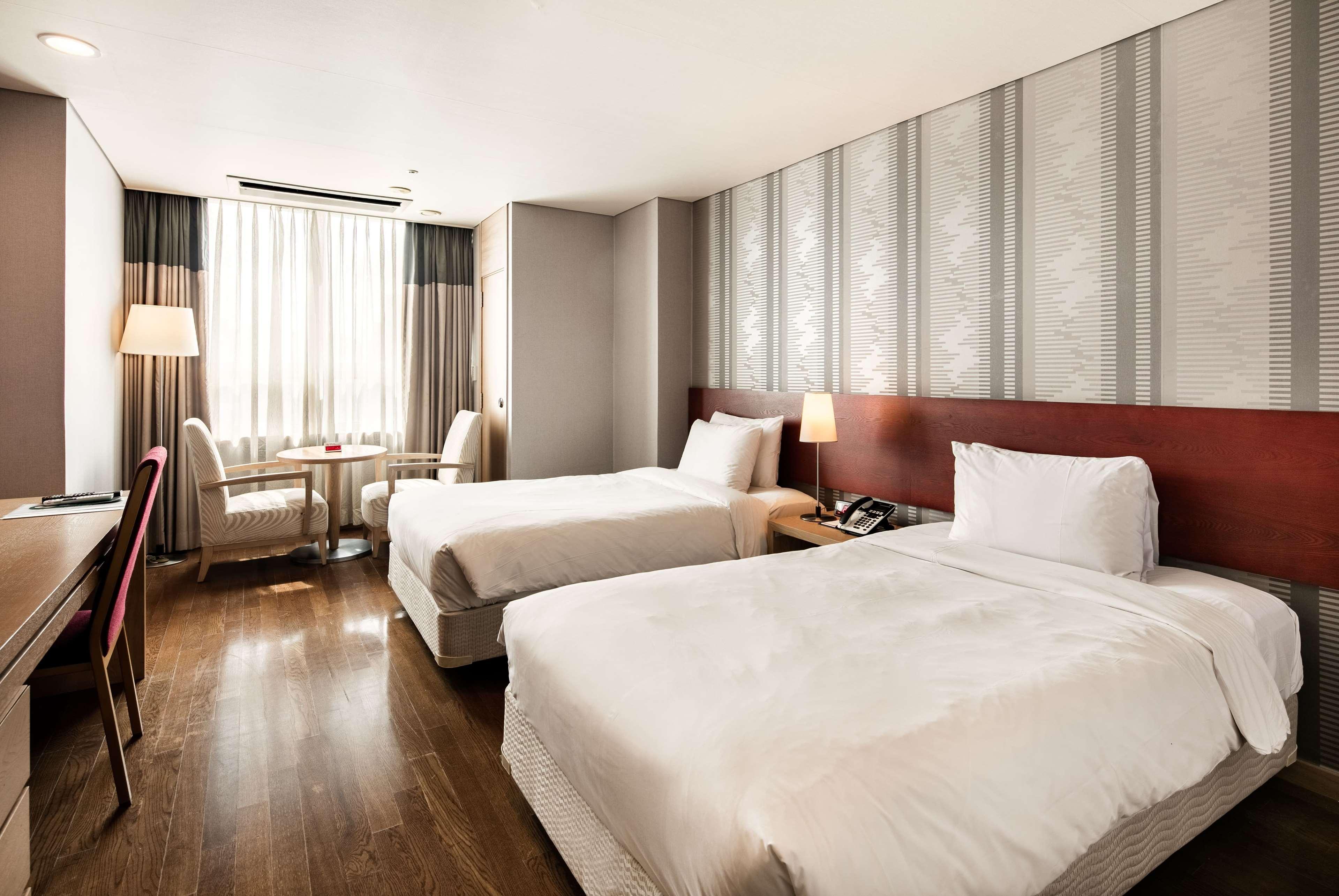 Ramada Hotel And Suites Seoul Namdaemun Екстер'єр фото