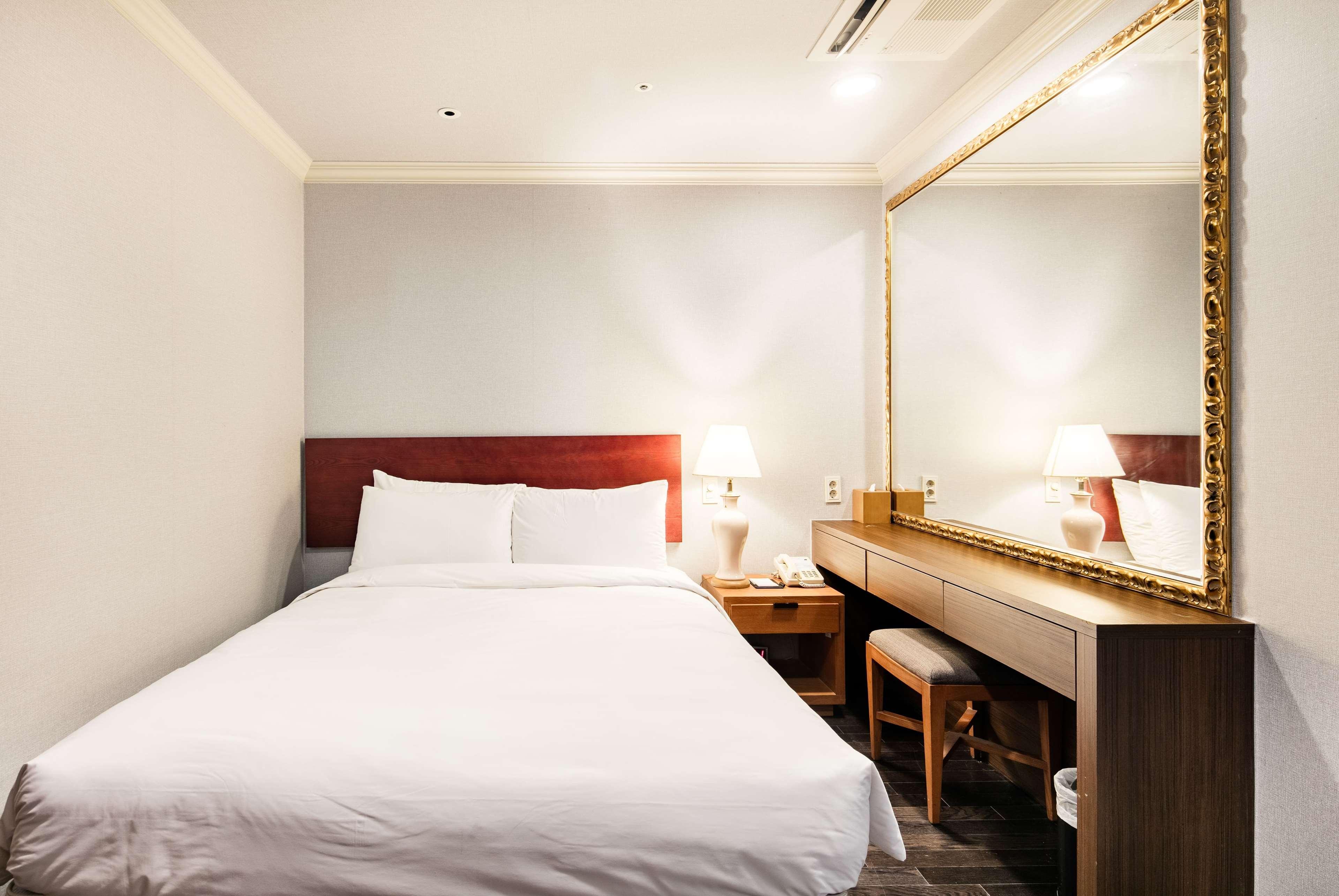 Ramada Hotel And Suites Seoul Namdaemun Екстер'єр фото