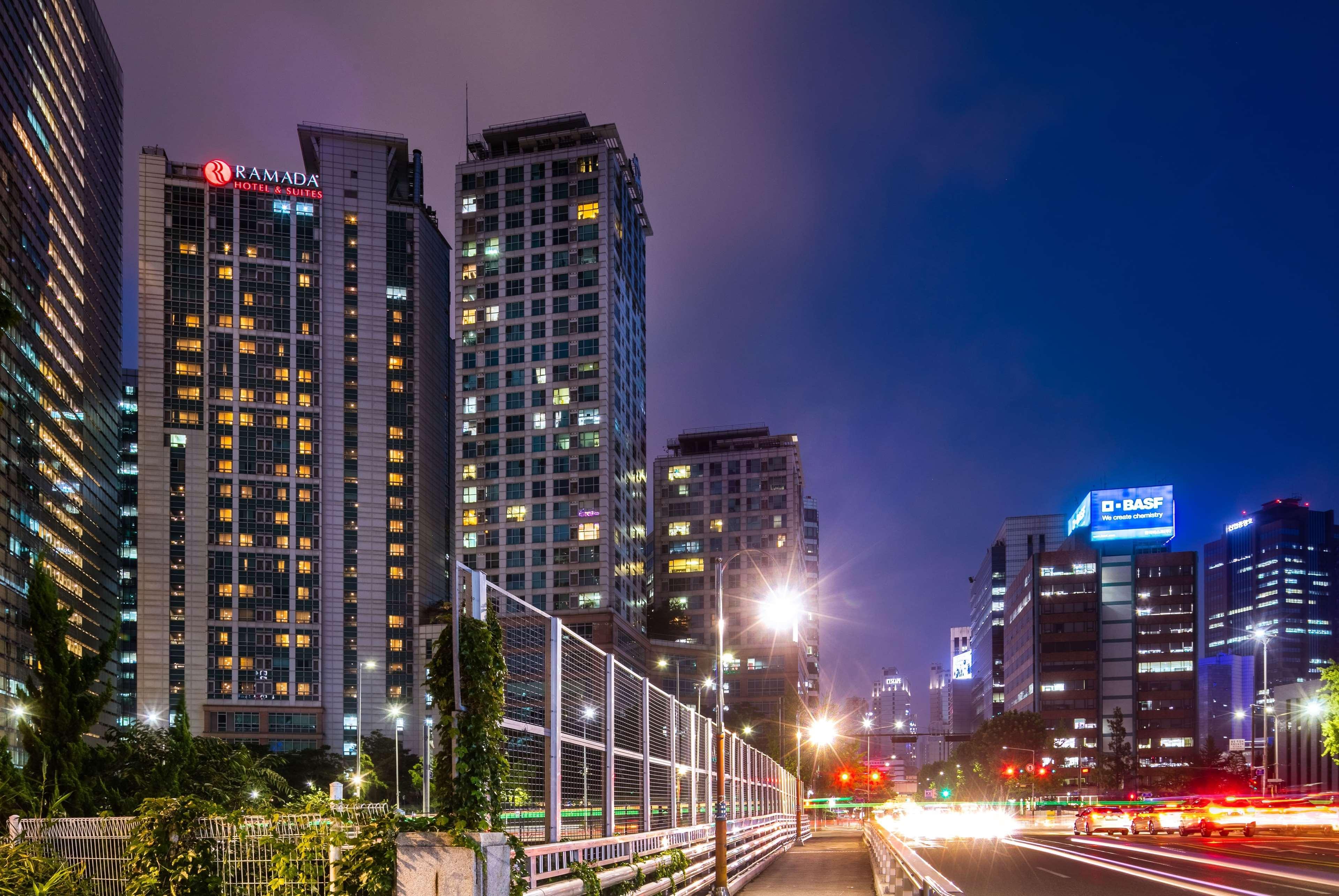 Ramada Hotel And Suites Seoul Namdaemun Екстер'єр фото