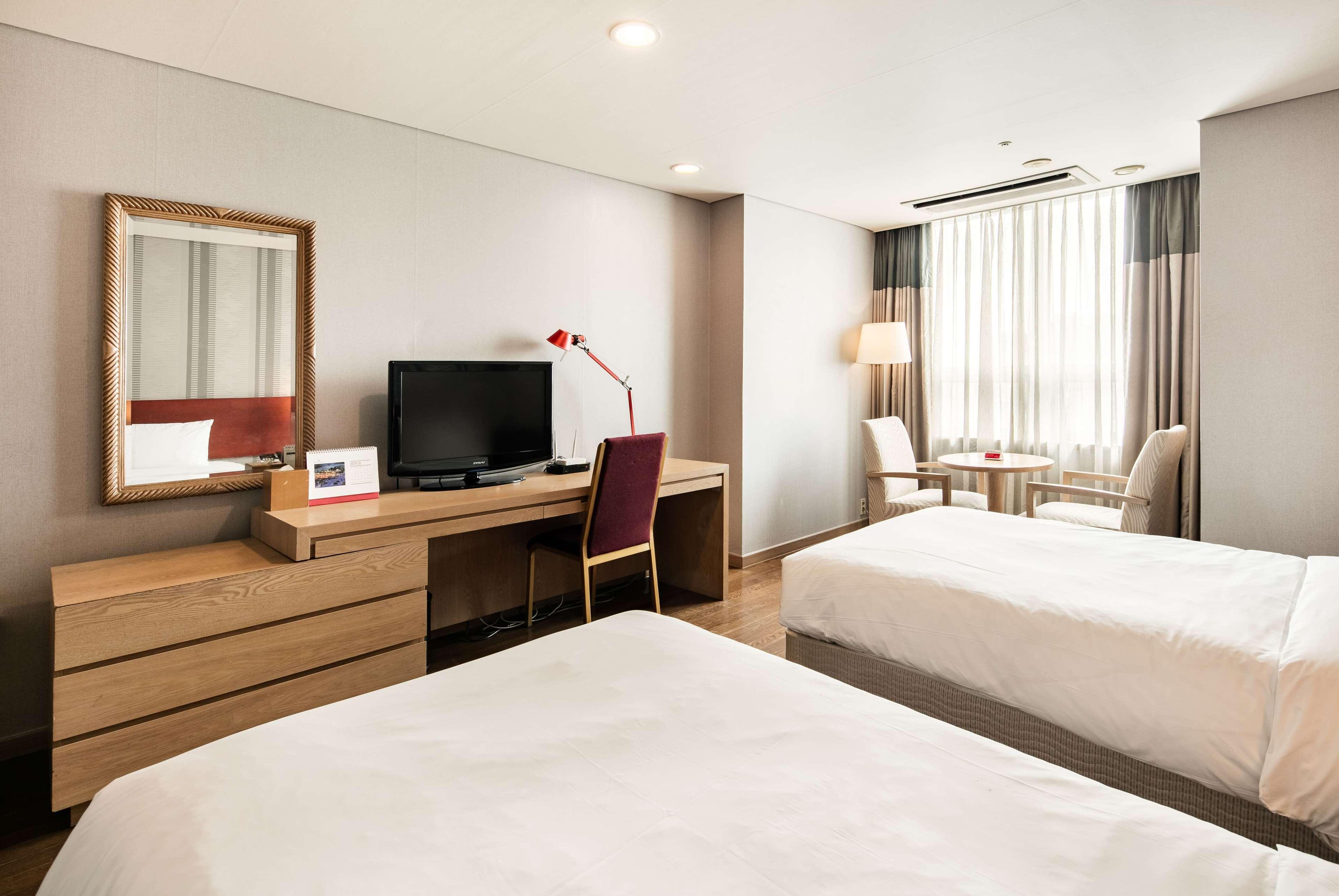 Ramada Hotel And Suites Seoul Namdaemun Екстер'єр фото